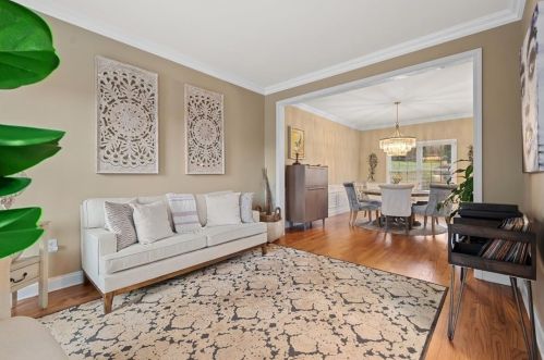 2419 Orchard Dr, Pittsburgh PA  15241-2542 exterior