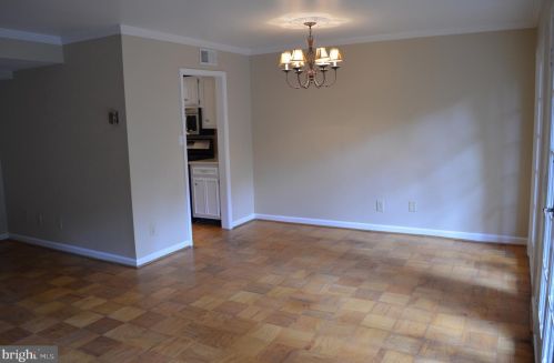 8902 16th St, Silver Spring MD 20910-2231 exterior