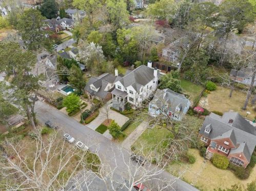 2652 Forrest Way, Atlanta GA  30305-3770 exterior