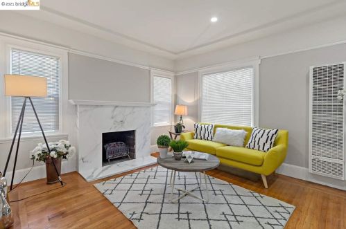 2924 Florence St, Berkeley CA 94705-2093 exterior