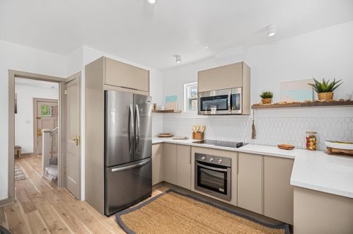 4344 Ludwick St, Pittsburgh PA 15217-3005 exterior