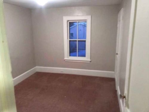 1 Bahret Ave, Poughkeepsie NY  12601-1206 exterior