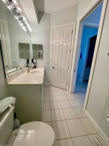 516 Eagle Crk Dr, Naples FL 34113-8015 exterior