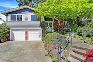660 178th Pl, Seattle, WA 98177-3819