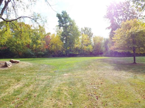 1882 Jenny Ln, Rochester MI 48309-3381 exterior