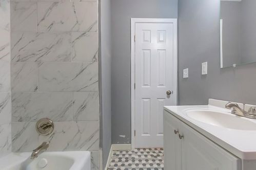 2699 Lincoln Ct, Atlanta GA 30318-6133 exterior