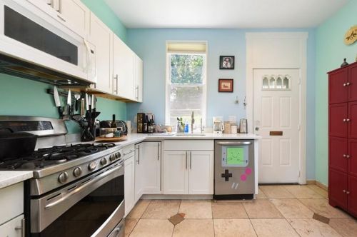 312 Kaercher St, Pittsburgh PA 15207-1477 exterior