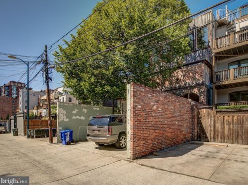 1324 Kenyon St, Washington DC 20010-2493 exterior