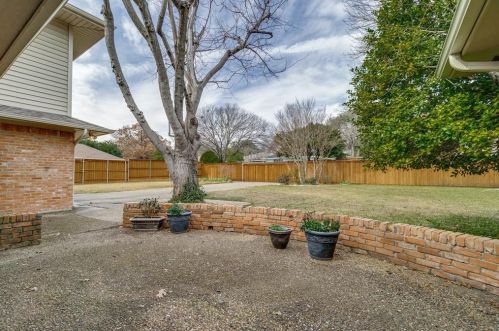 6937 Delmeta Dr, Dallas TX 75248-5529 exterior