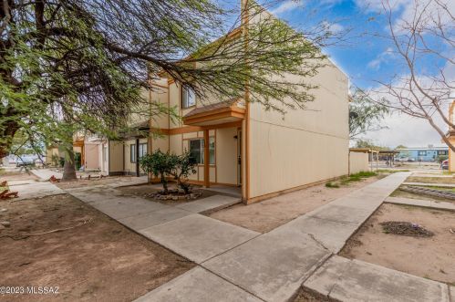 5874 Del Moral Blvd, Tucson, AZ 85706-4366