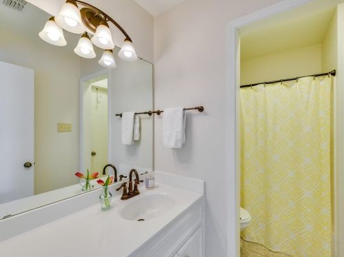 4114 Edwards Mtn Dr, Austin TX 78731-3845 exterior