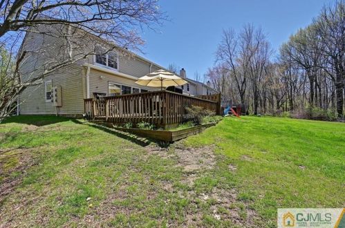 137 Archery Ct, Old Bridge NJ 08857-3227 exterior