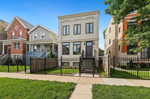 641 Bowen Ave, Chicago IL  60653-2824 exterior