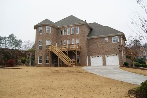 845 Dolly Ave, Atlanta GA 30331-8732 exterior