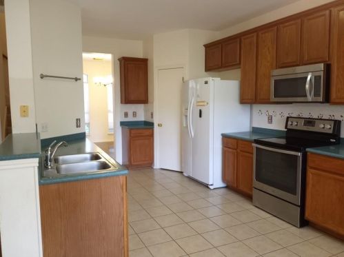 1509 Chasewood Dr, Austin TX  78727-3305 exterior