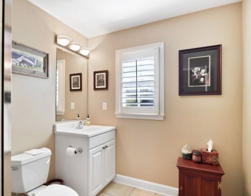 310 Berwicke Cmn, Atlanta GA 30342-2856 exterior