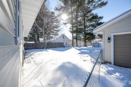 803 7 Ave, Princeton MN 55371-1205 exterior