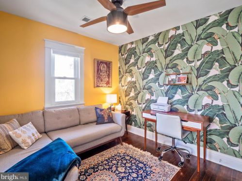 8816 Glenville Rd, Silver Spring MD 20901-3638 exterior