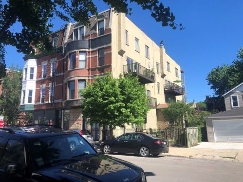 1432 Erie St, Chicago IL 60642-6906 exterior