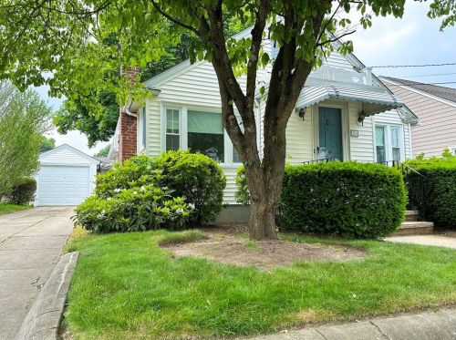 150 Isabella Ave, Providence, RI 02908-1208