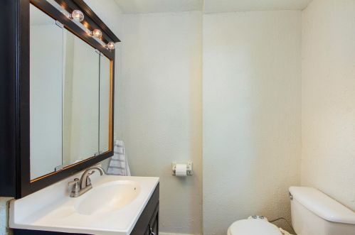 1334 Buffalo Ave, Grand Rapids MI 49505-5072 exterior