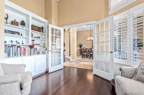 3006 Barton Pt Dr, Austin TX 78733-6322 exterior