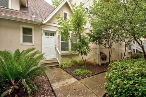 1110 22nd St, Austin TX 78705-5387 exterior