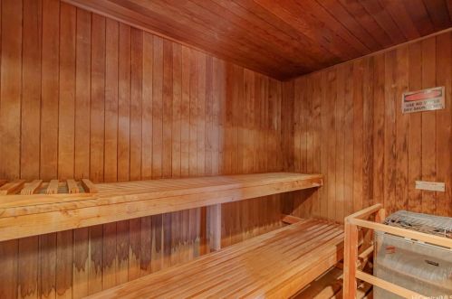 725 Kapiolani Blvd, Honolulu HI 96813-5247 exterior