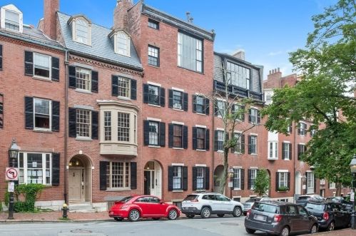66 Chestnut St, Boston, MA