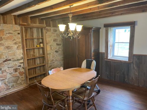 998 Plunkert Rd, Littlestown PA 17340-9643 exterior