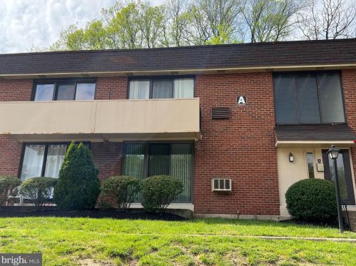 100 Glenolden Ave, Manor, PA 19036-2264