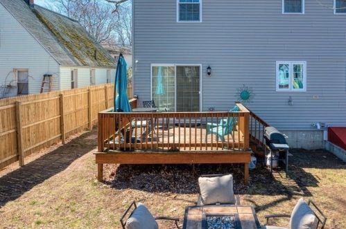 77 Laurence St, Springfield MA 01104-2609 exterior