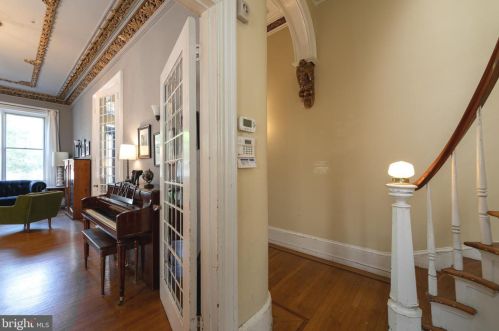 1223 6 St, Philadelphia PA 19120-3101 exterior