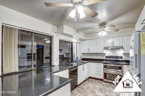 15837 25th Ave, Phoenix AZ  85023-4147 exterior