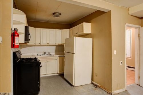 32 Butler St, Paterson NJ 07524-1926 exterior