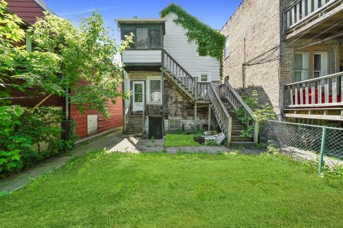 6613 Peoria St, Chicago, IL 60621-1819