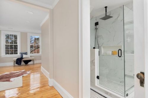 294 Doyle Ave, Providence RI  02906-3355 exterior