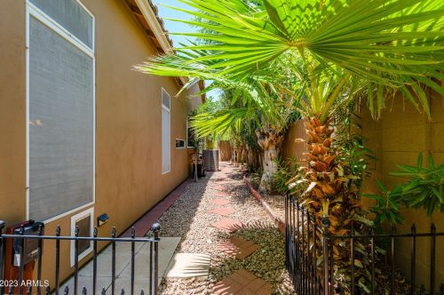 16043 27th Pl, Phoenix AZ  85048-9295 exterior