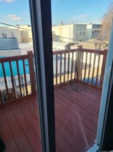 2879 Dill Pl, Bronx NY 10465-2419 exterior