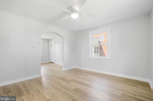 720 Irvington Pl, Chester PA 19013-5213 exterior