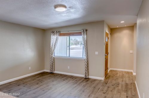 241 Bonanza Ave, Tucson AZ 85748-1901 exterior