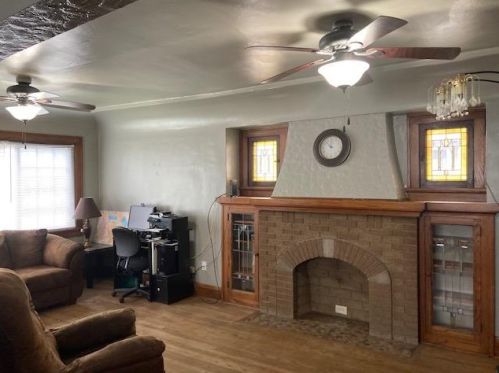 2058 83rd St, Milwaukee, WI 53213-1606