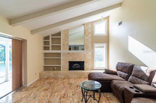 4302 Middle Lk Dr, Tampa FL 33624-3411 exterior