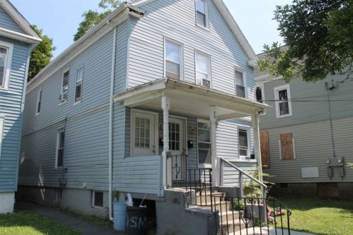 99 Smith St, Poughkeepsie NY  12601-2117 exterior