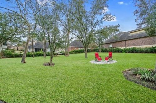 135 April Breeze St, Montgomery TX 77356-5882 exterior