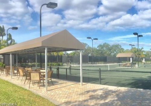 2345 Carrington Ct, Naples FL 34109-1418 exterior