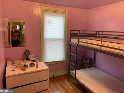 1640 Carlisle St, Philadelphia PA 19145-2307 exterior