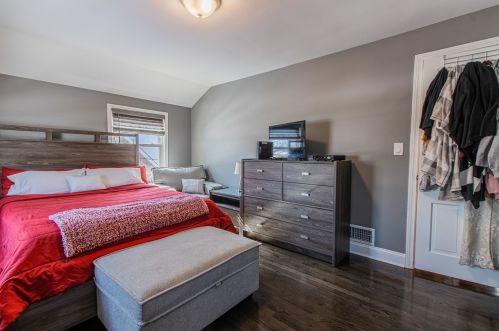 2242 15 Ave, Broadview IL 60155-4006 exterior