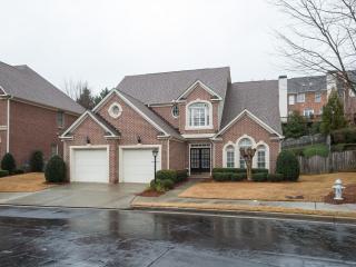 4981 Vlg Ter Dr, Atlanta GA  30338-2312 exterior