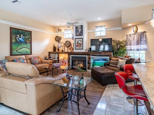 2523 River Reach Dr, Naples FL 34104-6930 exterior